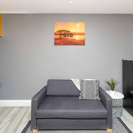 Luxury Living - Lovely 1 Bedroom Apartment Stockton-on-Tees Exterior photo